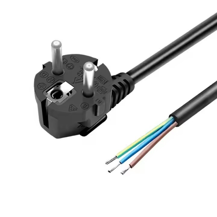 Tốt bán EU dây điện 3G 18 Awg 1.5M đầu duy nhất đuôi dây thép rỗng lột đuôi thiếc