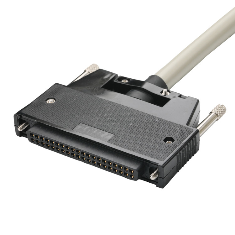 300V D Sub Conn nhiệt thu hẹp ống đến nữ Db50 Case hợp kim niken OEM / Odm