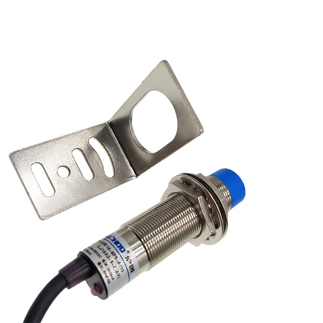 LJC18A3-8-Z / AY PNP NC 3 Pin Tụ điện Cảm biến tiệm cận Công tắc khoảng cách 8mm